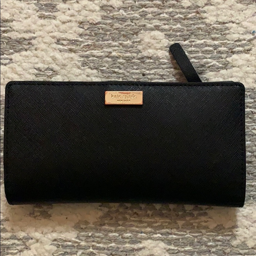 BLACK KATE SPADE WALLET ♠️